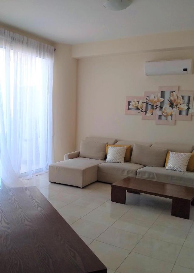 T&E Apartment Ларнака Экстерьер фото